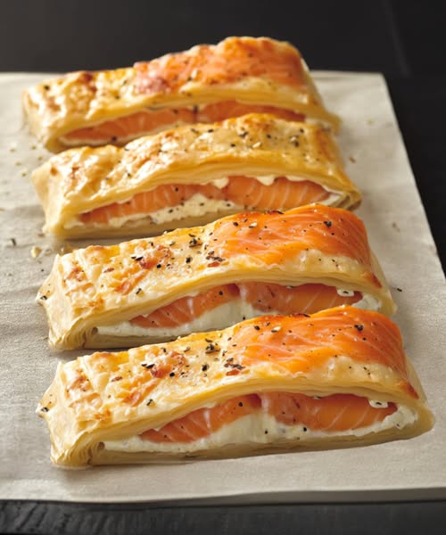 Salmon and Cheese Puff Pastries: A Simple and Delicious Recipe