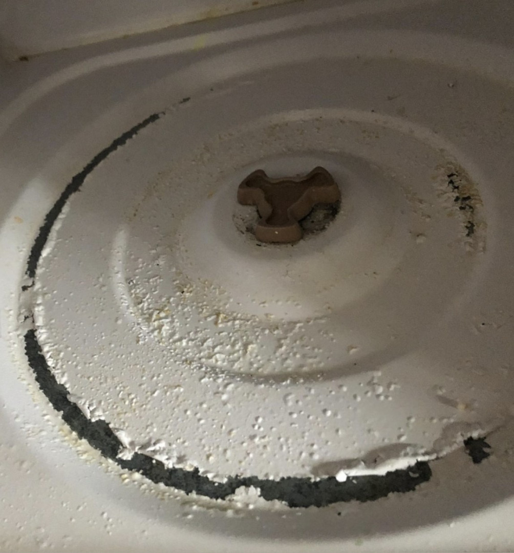 Why Does the Inside of My Microwave Keep Bubbling and Peeling? The Real Reason Behind This Annoying Problem (And How to Fix It)