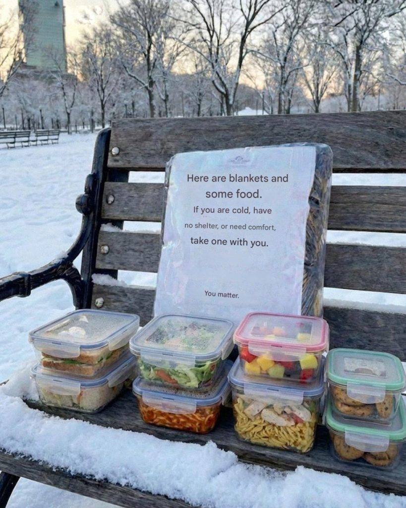 Poor single father of three left blankets and food on a bench for the homeless – a month later, a lawyer showed up on his porch