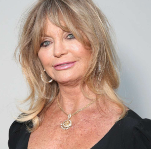 PRAYERS ARE NEEDED FOR KURT RUSSELL!!