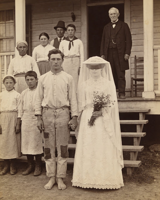 “A father gave his daughter, born blind, to a beggar—and what happened next surprised many.” Zainab had never seen the world, but she felt its cruelty with every breath. She was born blind into a family that valued beauty above all else. Her two sisters were admired for their striking eyes and graceful figures, while Zainab was treated like a burden—a shameful secret hidden behind closed doors. Her mother died when she was only five, and from that moment on, her father changed. He became bitter, resentful, and cruel, especially towards her. He never called her by name. He called her “that thing.” He didn’t want her at the table during family meals or outside when guests came. He believed she was cursed, and when she turned twenty-one, he made a decision that shattered what remained of her broken heart. One morning, he entered her small room, where she sat quietly, running his fingers over the worn pages of a Braille book, and tossed a folded piece of cloth onto her lap. “You’re getting married tomorrow,” he said matter-of-factly. She froze. The words were meaningless. Are you getting married? To whom? “He’s a beggar from the mosque,” her father continued. “You’re blind. He’s poor. A perfect match.” She felt the blood drain from her face. She wanted to scream, but no sound came out. She had no choice. Her father had never given her a choice. The next day, they were married in a hurried, modest ceremony. Of course, she never saw his face—and no one had ever described it to her. Her father pushed her toward the man and told her to take his arm. She obeyed like a ghost in her own body. People laughed, covering their hands. “A blind girl and a beggar.” After the ceremony, her father handed her a small bag of clothes and pushed her back toward the man. “She’s your problem now,” he said, walking away without looking back. The beggar, named Yusha, led her silently down the road. He didn’t speak for a moment.