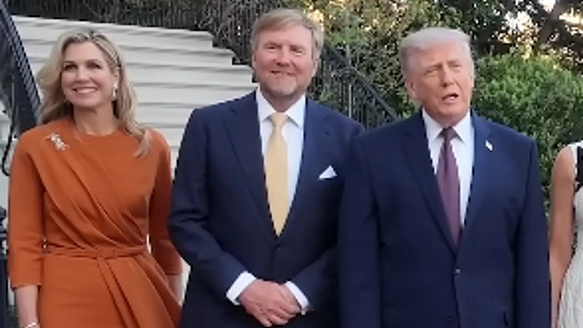 Máxima sends Trump a silent message with her dress: ‘Lack of respect?’